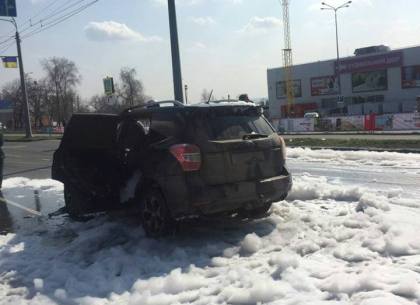 Во время движения загорелся Subaru (ФОТО)