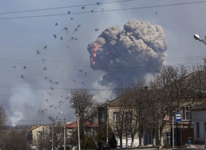 Пожар в Балаклее: Украина потеряла боеприпасов на 1 млрд. дол.