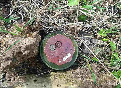 В недостроенном детсаду на Салтовке нашли часть мины