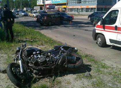 ДТП на Шевченко: мотоциклист попал в неотложку (ФОТО)