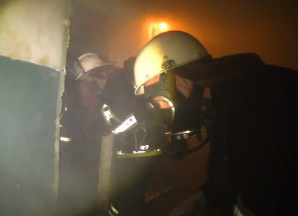 В Харькове из-за пожара эвакуировали жителей дома (ФОТО)