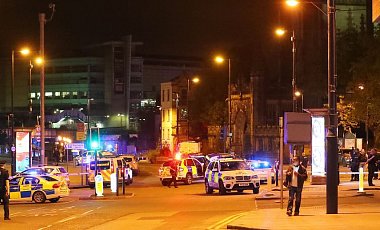 Теракт в Манчестере: десятки погибших
