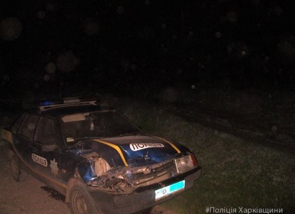 Под Харьковом пьяный водитель внедорожника пошел на таран полицейской машины (ФОТО)