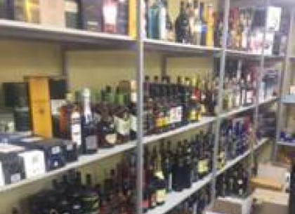 В Харькове изъяли контрабандный элитный алкоголь почти на два миллиона гривен