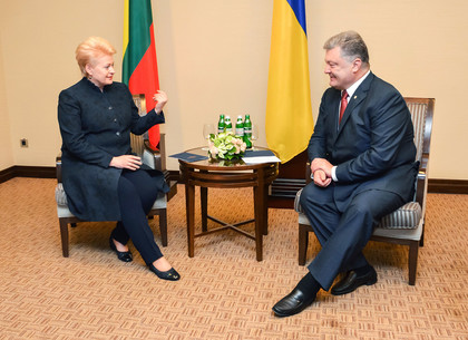 Встреча Президента Украины Петра Порошенко и Президента Литовской Республики Дали Грибаускайте в Харькове