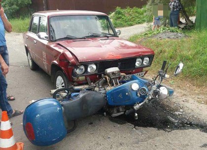 В Харькове «Жигули» столкнулся с мотоциклом