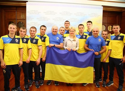 Юлия Светличная встретилась с украинскими боксерами – участниками чемпионата Европы-2017