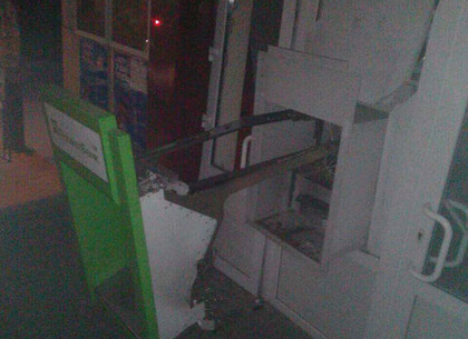 Под Харьковом подорвали и ограбили банкомат