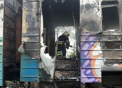 В депо сгорели два вагона (ФОТО)