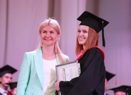 Юлия Светличная вручила дипломы лучшим выпускникам НТУ «ХПИ»