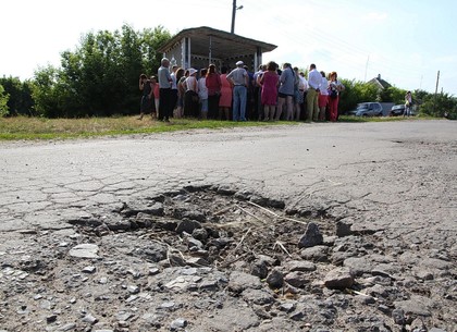 В Золочевском районе отремонтируют дорогу