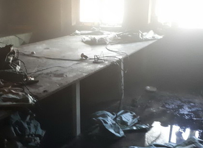 В Харькове горел производственный цех, пострадал 12-летний ребенок