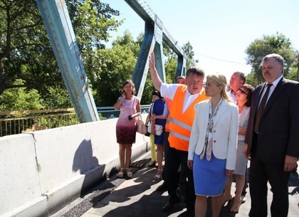 Юлия Светличная: Ремонт моста в Изюме закончат до конца августа