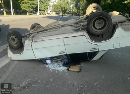 Утром в Харькове столкнулись автомобили. Есть пострадавшие