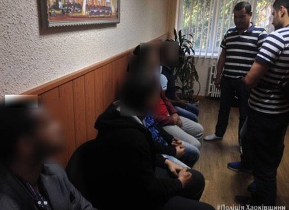 В Харькове разоблачили нелегальных мигрантов