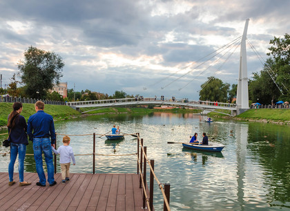 В Харькове появилась смотровая площадка на воде