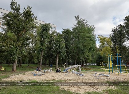 В Харькове масштабно благоустраивают очередной двор (ФОТО)