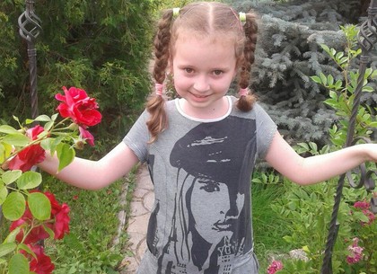 Семилетней Анне Кившик срочно нужна помощь