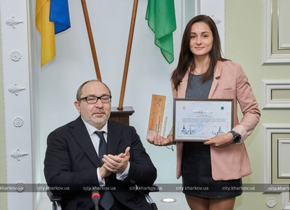 Геннадий Кернес поздравил победителей конкурса «Молодой человек года» (ФОТО)