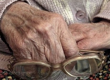 В Харькове больная пенсионерка двое суток пролежала на полу, моля о помощи (ВИДЕО)