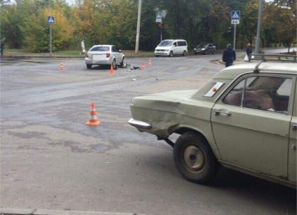 «Волга» врезалась в Chevrolet (ФОТО)