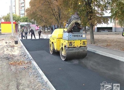 По проспекту Гагарина ремонтируют внутриквартальные дороги