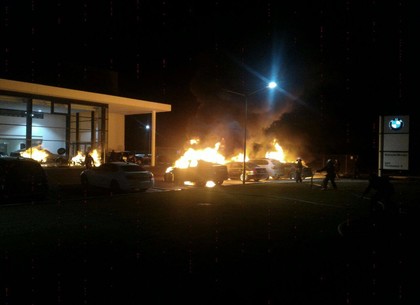 В полиции рассказали, как поджигали BMW на стоянке автосалона (ФОТО)