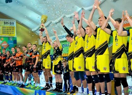 Харьковский «Локомотив» выиграл Суперкубок Украины по волейболу