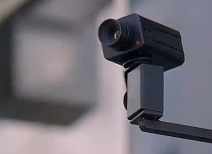 На площади Конституции установят видеокамеры