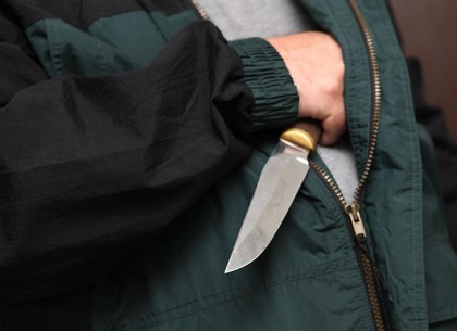 В Харькове осудили рецидивистов, которые с ножом напали на мужчину