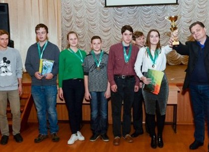 В Харькове определили лучших юных физиков