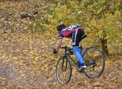 Харьковские велосипедисты завоевали «золото» в Кропивницком