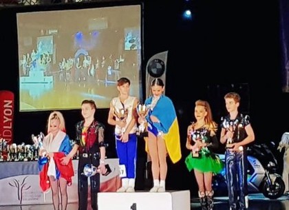 Харьковчане выиграли Кубок мира по акробатическому рок-н-роллу во Франции