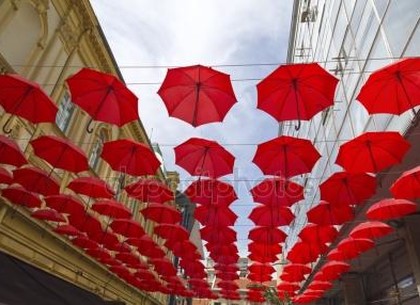 Марш красных зонтов: события 17 декабря