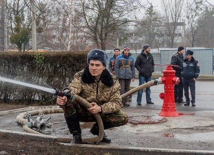 В Харькове начнут устанавливать современные пожарные гидранты нового образца