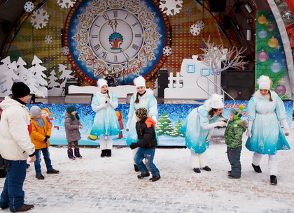 В парке Горького зажгут новогоднюю красавицу: программа праздников