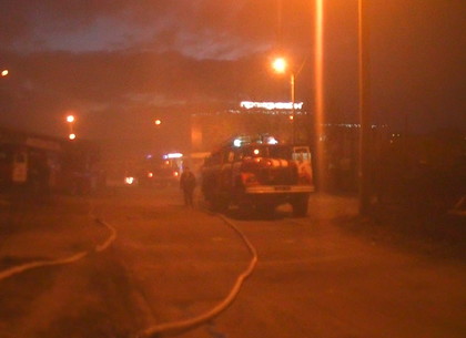Пожар на Салтовке: спасатели эвакуировали более 30 человек