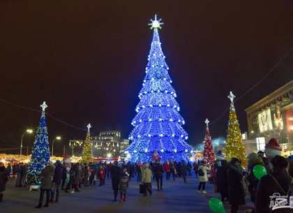 Харьковская новогодняя елка признана рекордсменкой