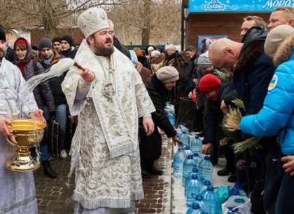 Харьковчане празднуют Крещение