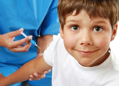 МОЗ опровергает мифы о вакцинации и призывает к профилактике