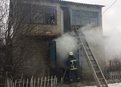 Под Харьковом горела двухэтажная дача
