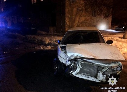 На Алексеевке столкнувшиеся автомобили сбили двух пешеходов