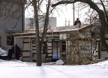 В Харькове сносят незаконные постройки, у которых не было соответствующих документов