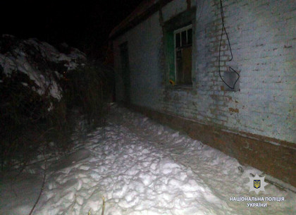 Под Харьковом мужчина до смерти забил собутыльника и подбросил труп под двери соседа