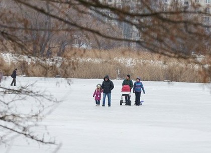 Спасатели предупреждают об опасности на льду