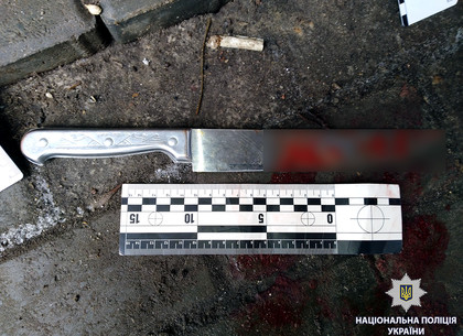 Женщина бросилась с ножом на 82-летнего знакомого (ФОТО)