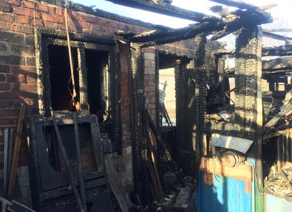 Под Харьковом из-за неисправной проводки горел дом