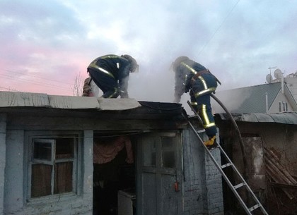 Киевский район: спасатели ликвидировали пожар хозяйственной постройки