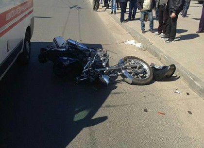 Водитель мотоцикла попал в больницу после столкновения со «Спутником»
