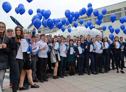 Студенты из Харькова победили в масштабном конкурсе и летят в Великобританию